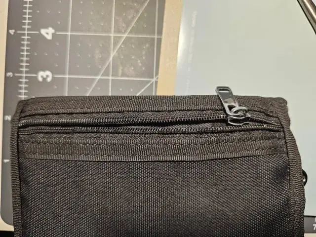 Jak naprawić suwak w torebce - proste sposoby na skuteczną naprawę